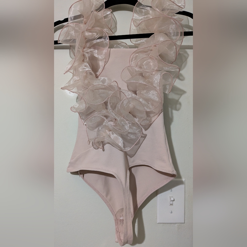 NWOT Free People Pink Ruffled Bodysuit - Picture 3 of 3